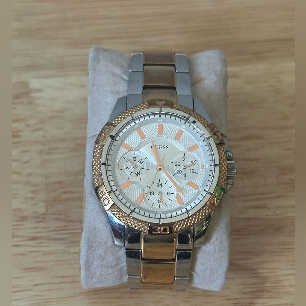 GUESS STEEL Woman’s Watch